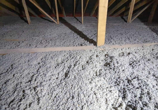 Papiruldsisolering – Den komplette guide (pris, forbrug, fordele & indblæsning) - ISO Team Nordic